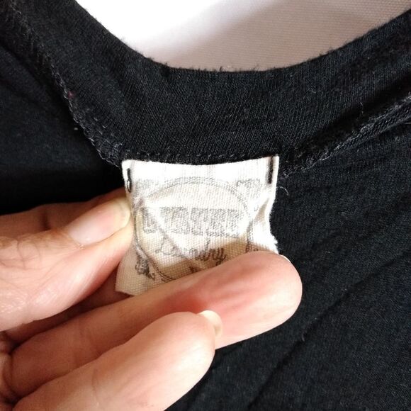 Dirtee laundry tee   - Picture 2 of 5